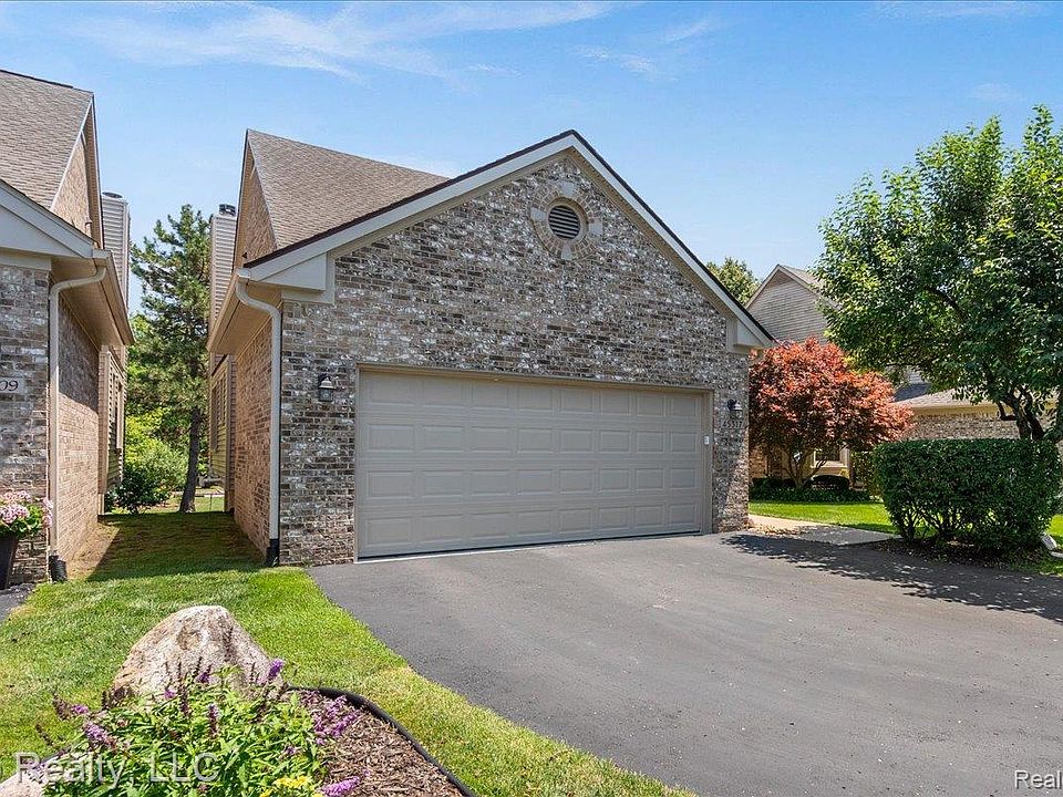 1st image of 45317 Stonehedge Dr