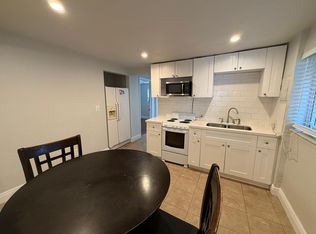 19 SW 6th St APT D, Dania Beach, FL 33004