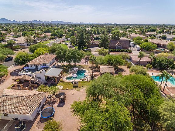 4th image of 10606 E Sunnyside Dr