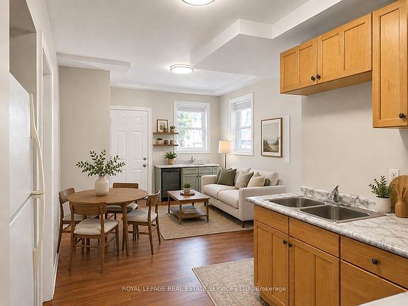 4th image of 186 Spadina Rd