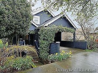 1023 32nd Ave E, Seattle, WA 98112