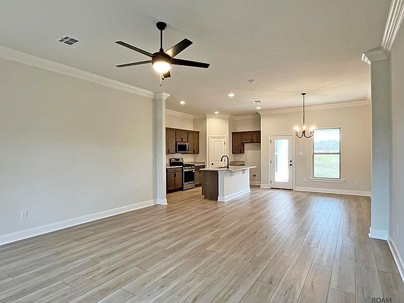 3rd image of 20736 Great Plains Ave