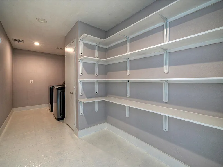 10129 Aspen St — Photo 16