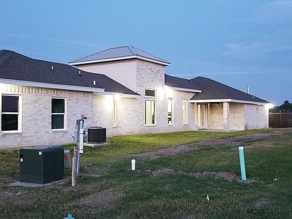 3rd image of 3510 N Augusta National Dr