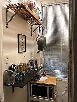 3rd image of 240 W 16th St APT E2