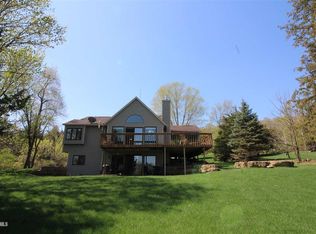 5 Northview Ln, Galena, IL 61036