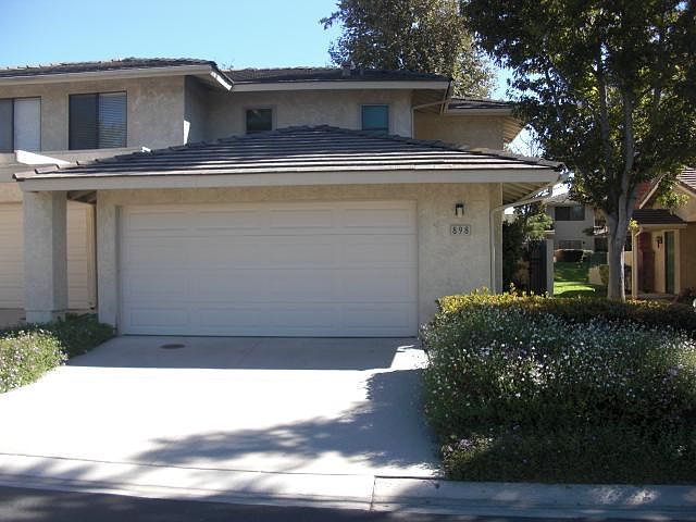 1st image of 898 Sandberg Ln