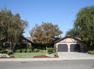 172 Canal Dr, Chowchilla, CA 93610