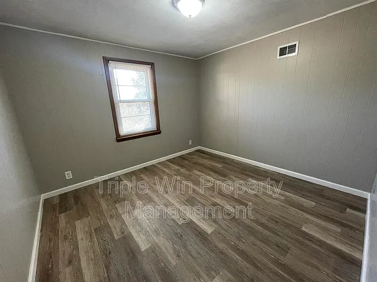1280 Saint Catherine St — Photo 28