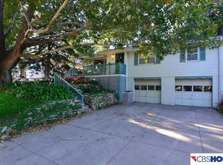 11353 Jones St, Omaha, NE 68154