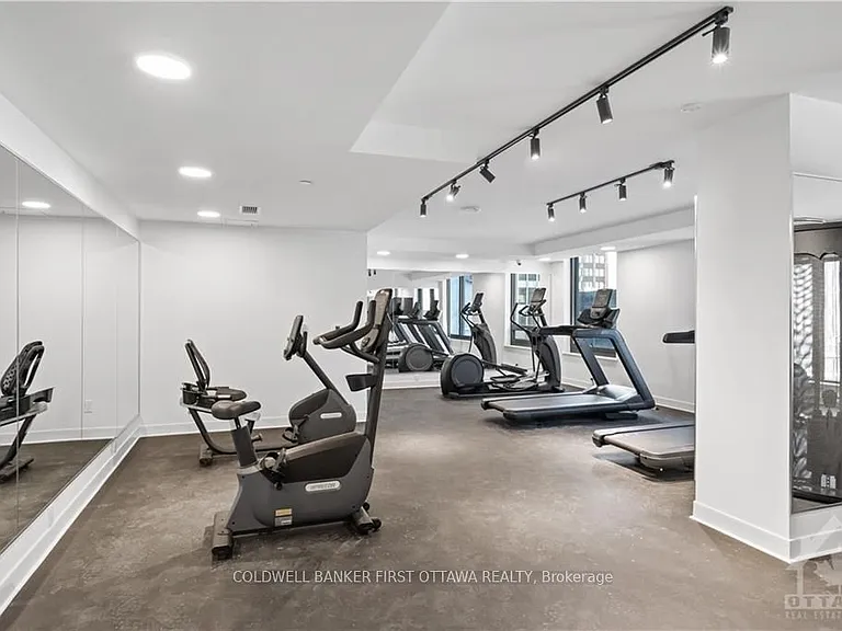 340 Queen St #1407 — Photo 24