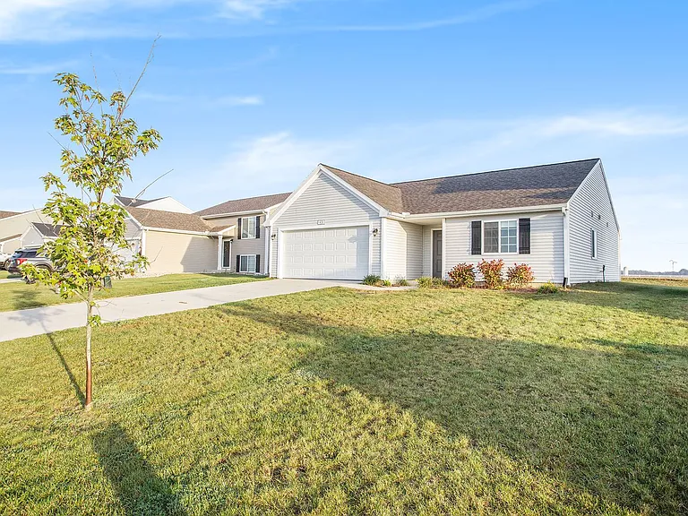 8131 Lausen Ln — Photo 7