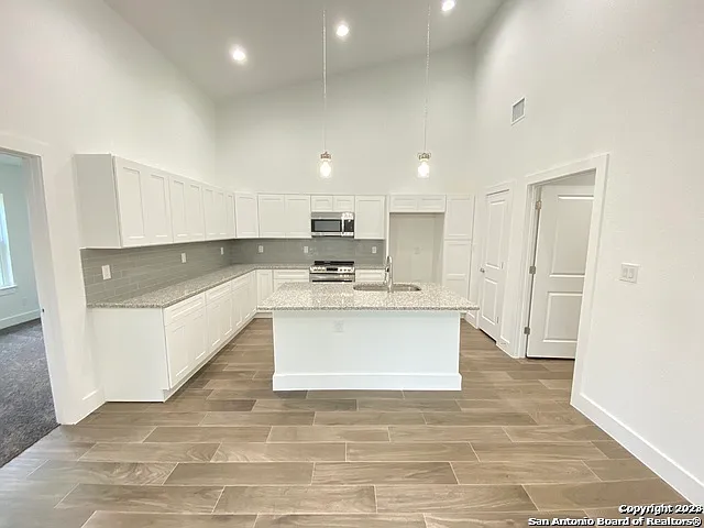 2126 Village Pkwy — Photo 22
