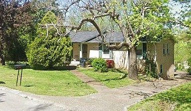 1st image of 2851 Desplane Dr