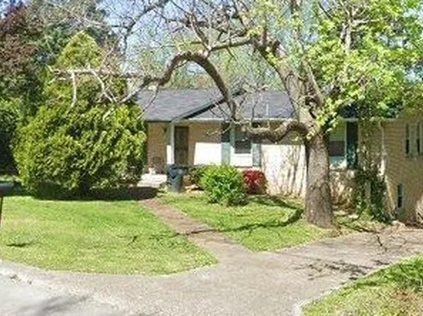 2851 Desplane Dr, Nashville, TN 37217