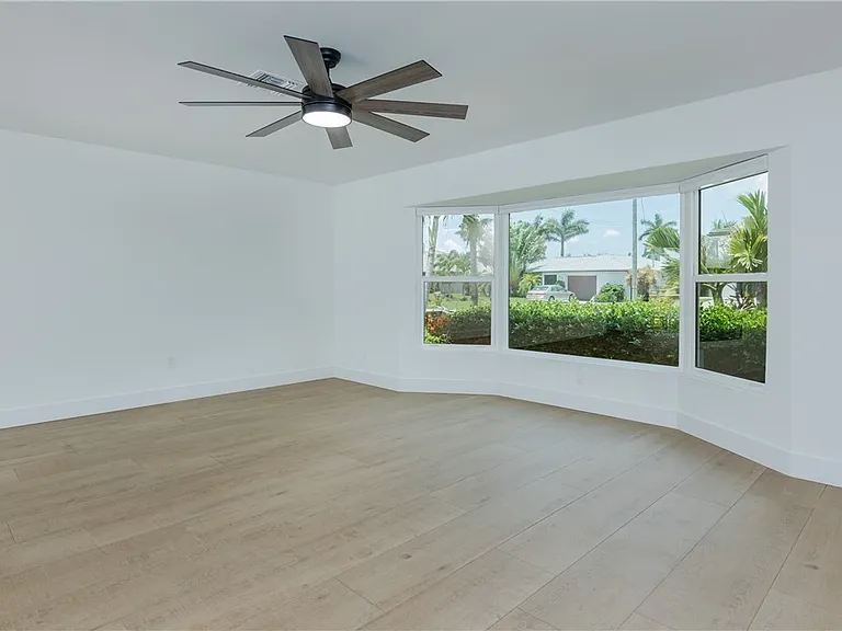 5609 De Soto Ct — Photo 11