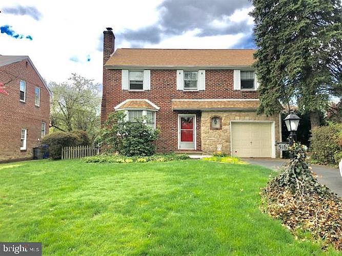 2nd image of 516 Croyden Rd