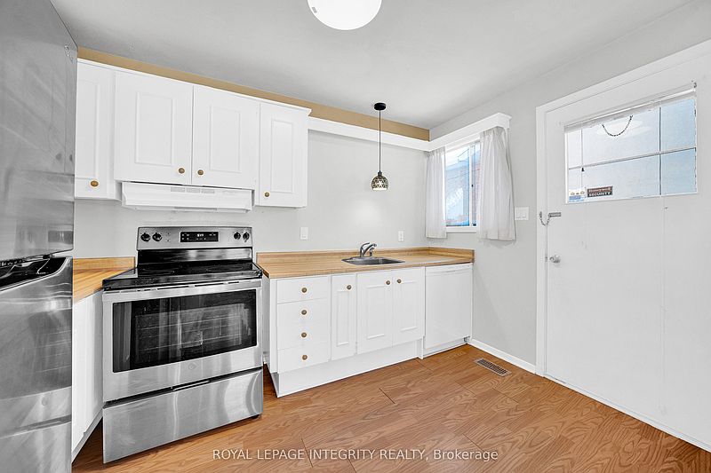 Ottawa House for rent - 4 Bedrooms — photo 13