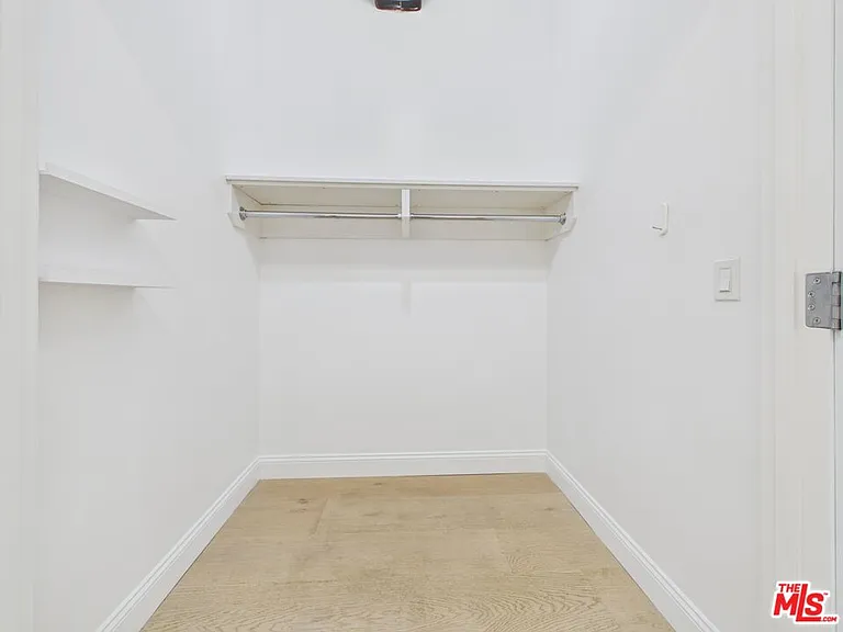 808 S Broadway #7 — Photo 19