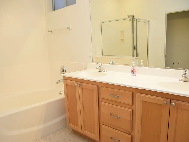 6235 Shamrock Lake Ave — Photo 20