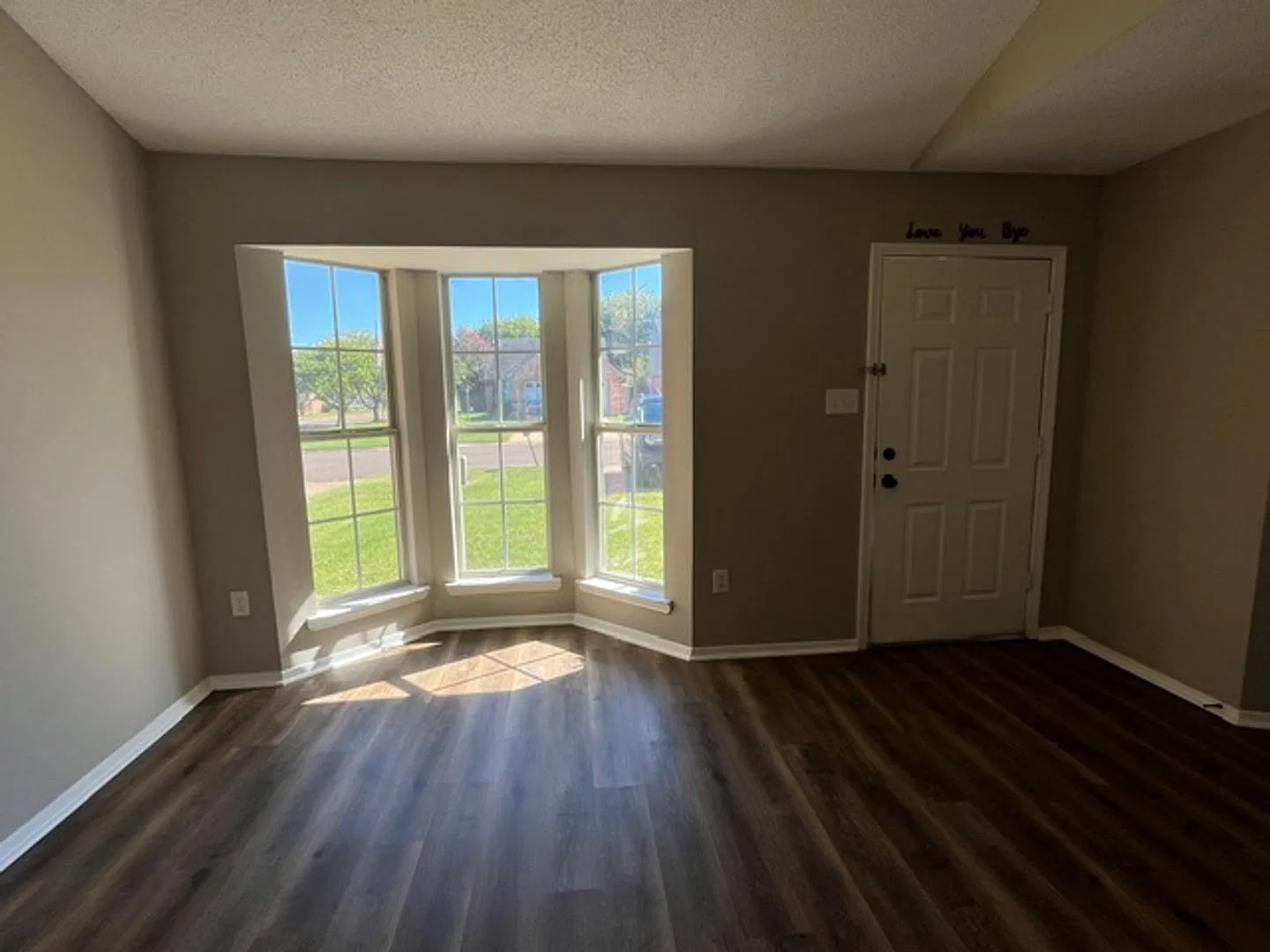 Renovated 2 Bedroom 2 Bath Home for Rent! — Photo 4