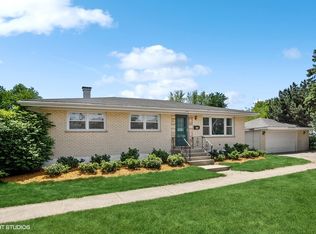 345 E View St, Lombard, IL 60148