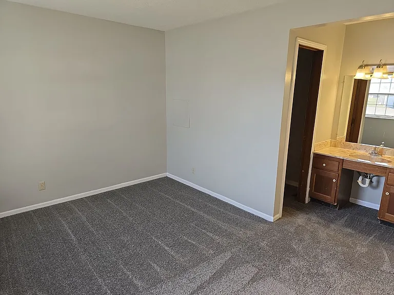Lynnwood Apartments — Photo 60