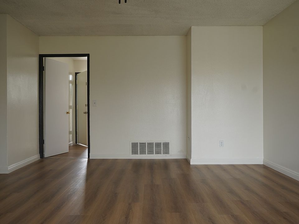 1st image of 12149 Alondra Blvd