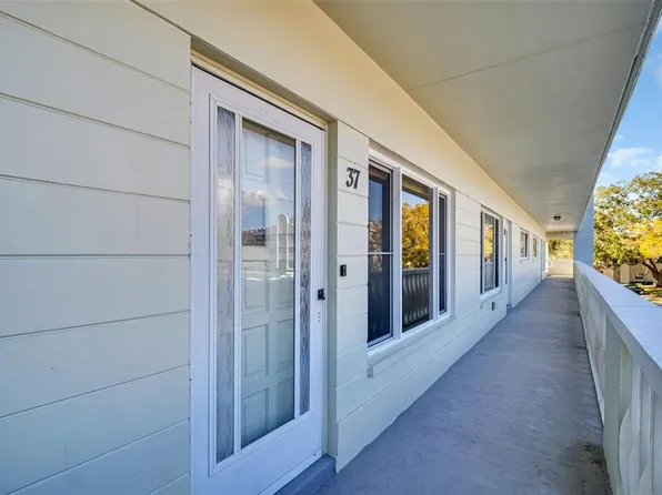 2293 Swedish Dr APT 37, Clearwater, FL 33763