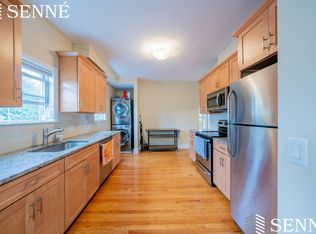 393 Washington St #3R, Somerville, MA 02143