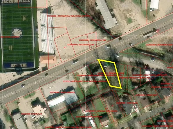 301 Brookside Dr, Jacksonville, TX 75766