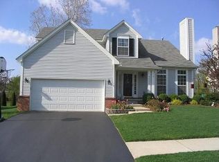 4485 Commerce Woods Dr, Commerce Township, MI 48382