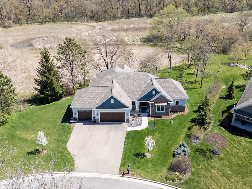 1021 West Stone bridge COURT, Rubicon, WI 53078 | Zillow