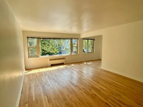 The Summit Apartments