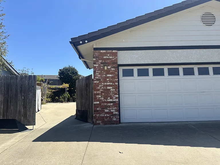 2939 S Stardust Dr — Photo 4