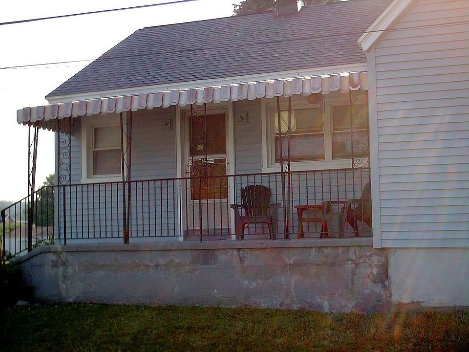 2nd image of 9 Liberty Ave