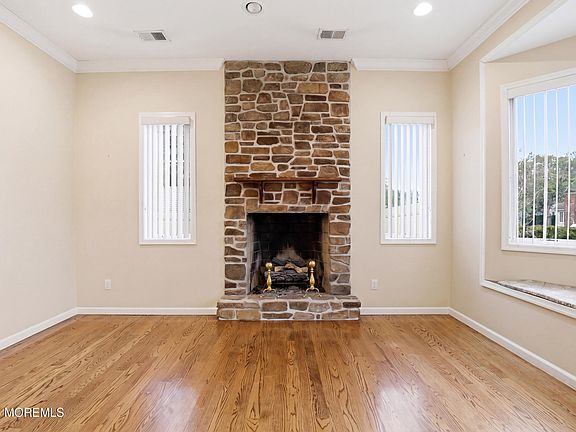 4th image of 1524 Redondo Lane