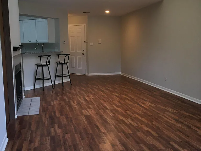 1374 E Wyndham Cir #202 — Photo 5