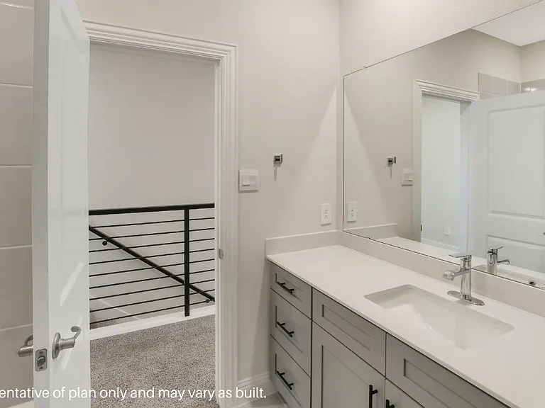 4544 Cinema St — Photo 10