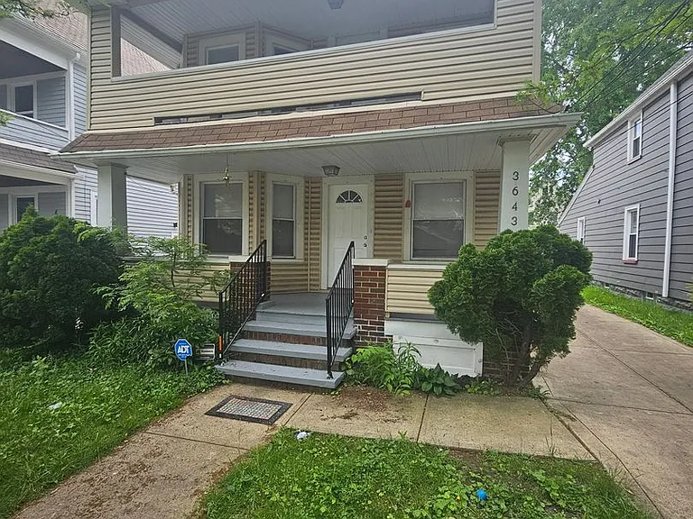 3643 W 47th St — Photo 2