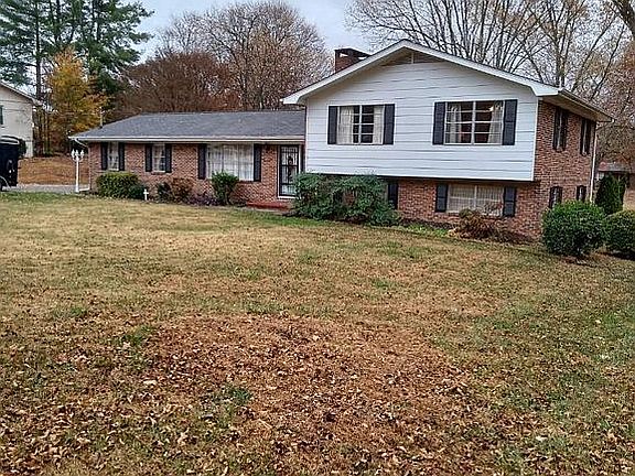 3rd image of 2100 Peerless Rd NW
