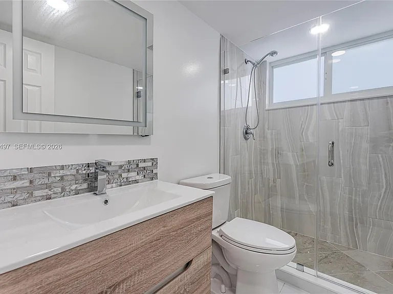 8340 Harding Ave #201 — Photo 16
