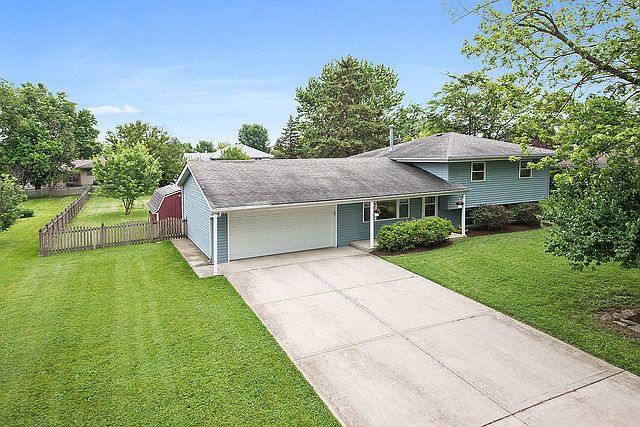 1st image of 244 Somerset Ct