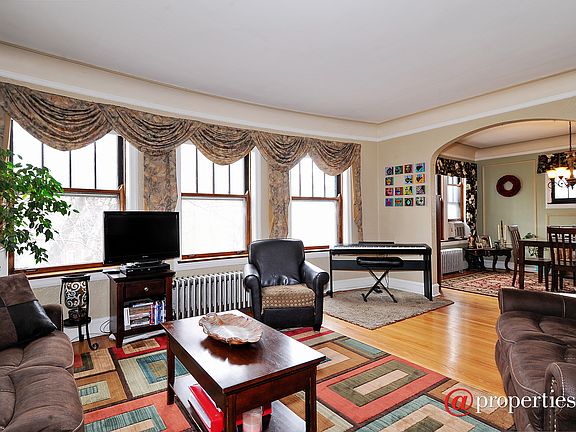Living Room / Dining Room