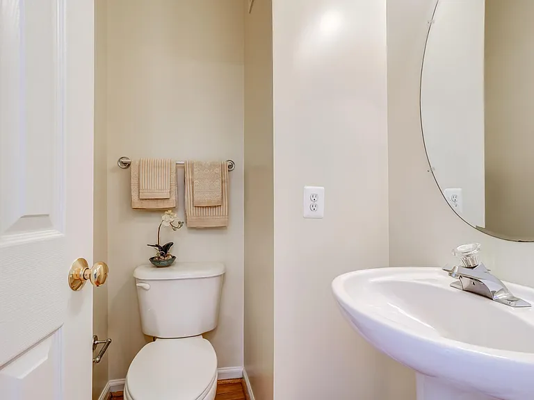 2346 Lee Hwy — Photo 12