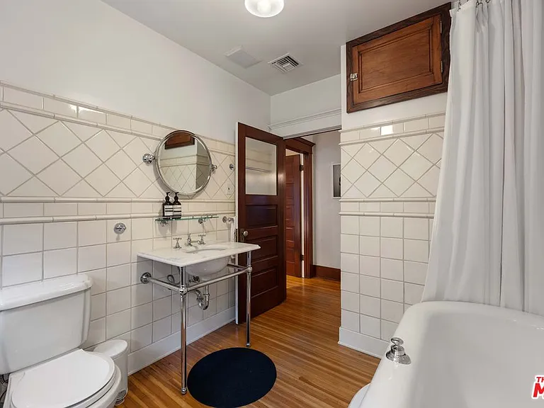 8050 Jovenita Canyon Dr — Photo 23