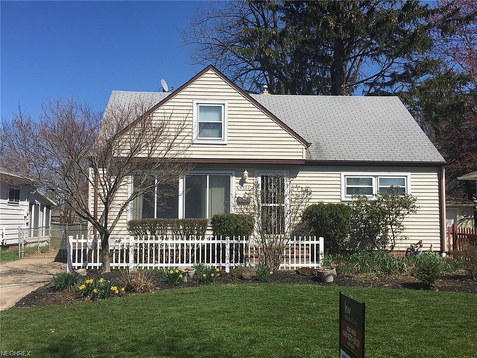 1st image of 4521 W 191st St