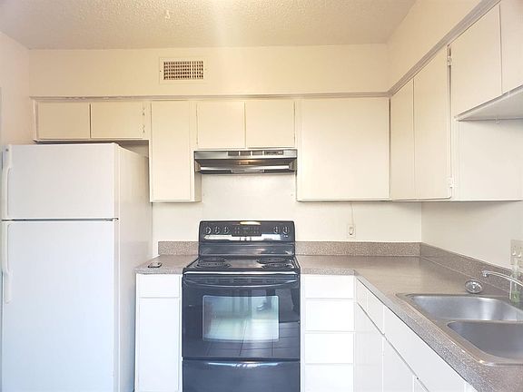2nd image of 204 Village North Dr #204