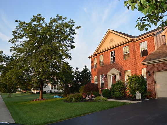 2nd image of 2162 Parklawn Dr