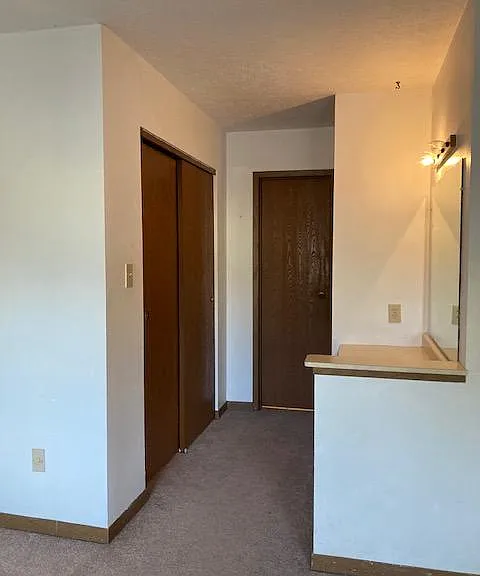 2372 S Henderson St — Photo 6